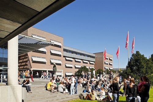 南方应用科学大学