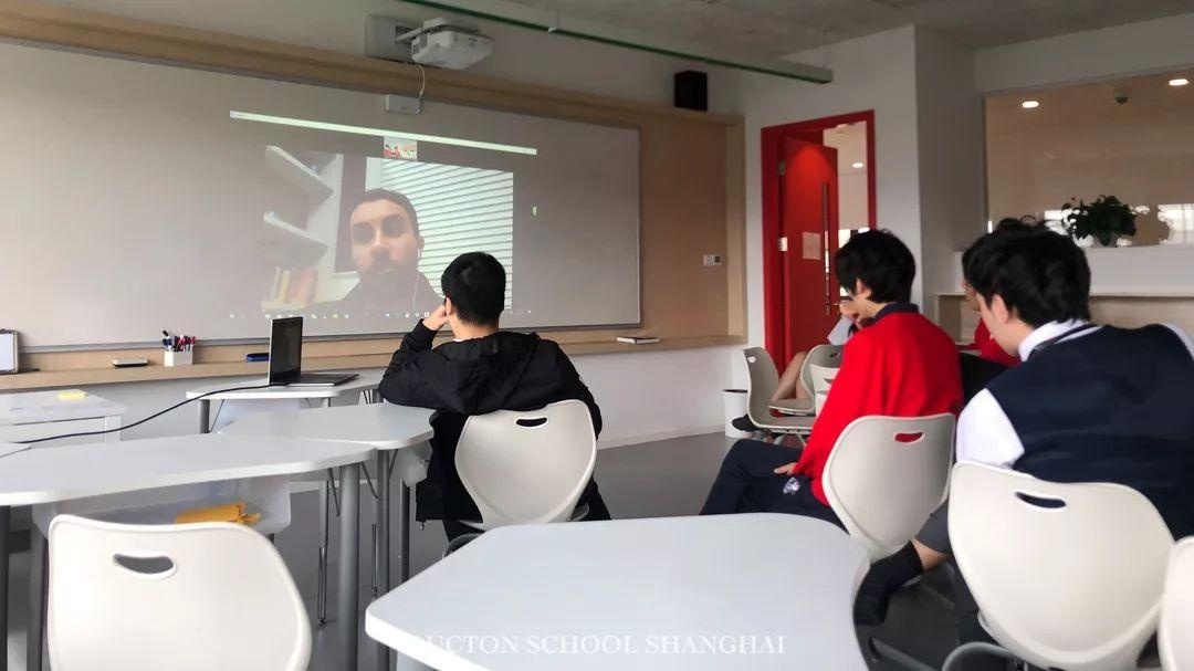 上海莱克顿学校研究方法论课堂.jpg