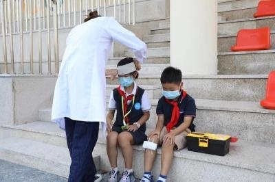 湖州帕丁顿双语学校校车安全演练5.jpg