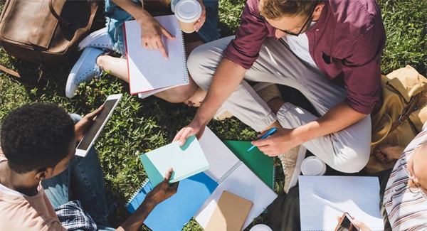 重庆广播电视中等专业学校