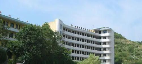 资兴职业中专学校