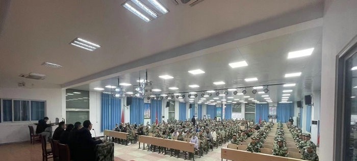 霍邱工业学校