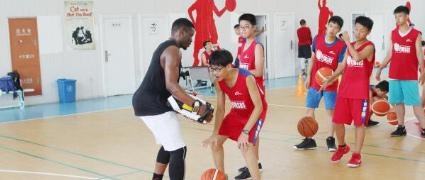 篮球冬令营