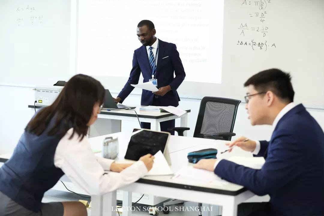上海莱克顿学校物理课堂.jpg