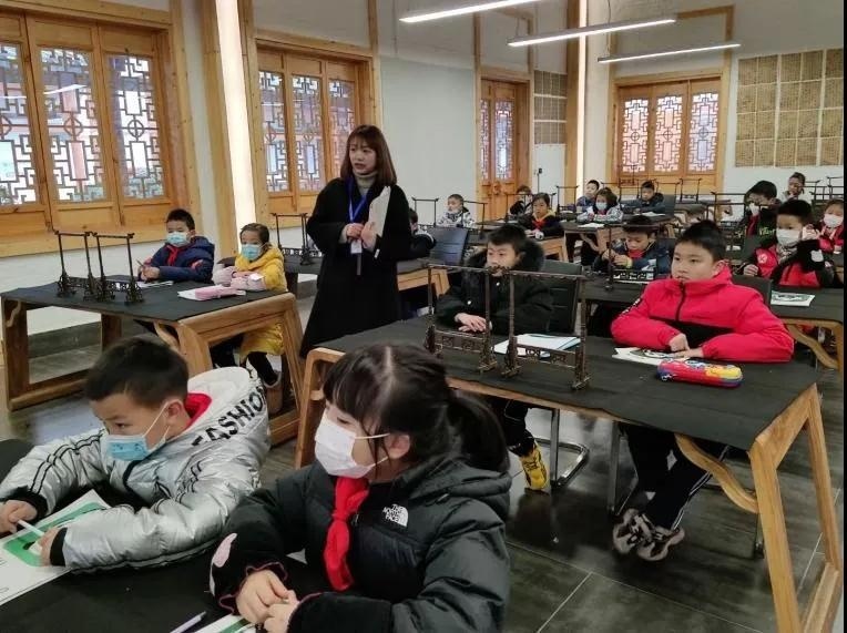 成都绵实外国语学校双语班