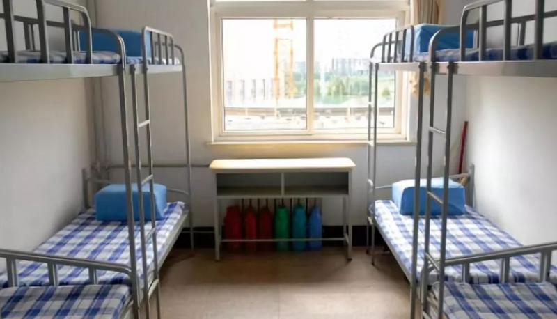 巴中信息技术学校