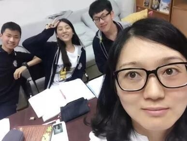 诺科学校教务主任朱美华老师