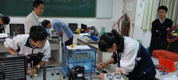 广安市机电工业职业技术学校招生办