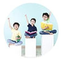 坐姿、站姿、走姿 不正确的孩子。