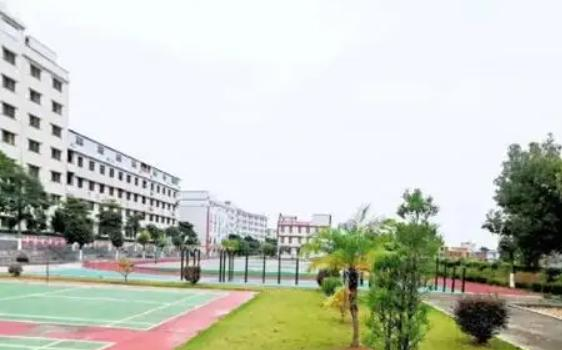 广东省梅州市卫生职业技术学校