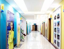 哈尔滨艺鸣艺考传媒学校