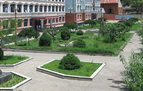 丽江市技工学校