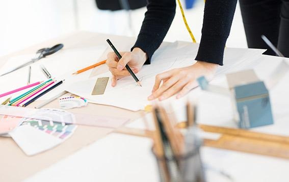 手绘服装效果图