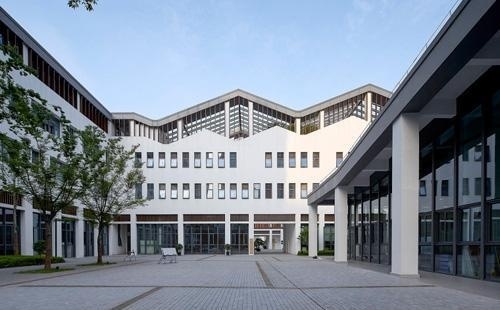 北京外国语大学附属杭州橄榄树学校