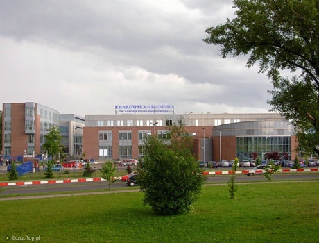 克拉科夫ANDRZEJ FRYCZ MODRZEWSKI大学