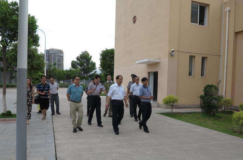 西昌交通技工学校招生办