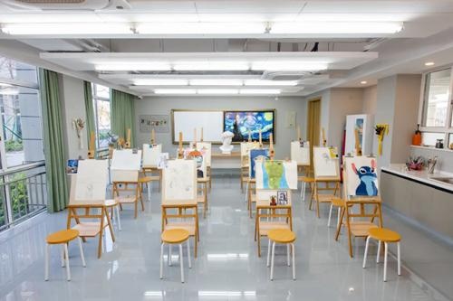 平湖卡迪夫学校美术教室