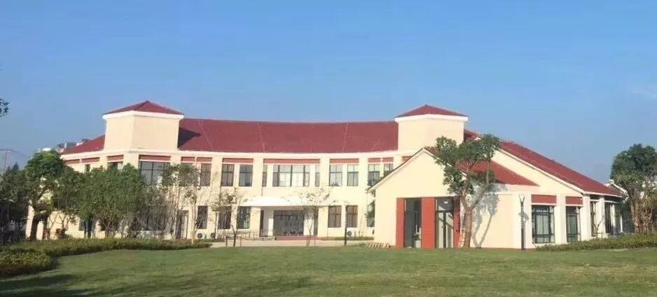 上海宏润博源学校.jpg