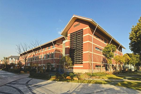 浦东德威小学部