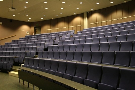 挪威管理经济学商学院