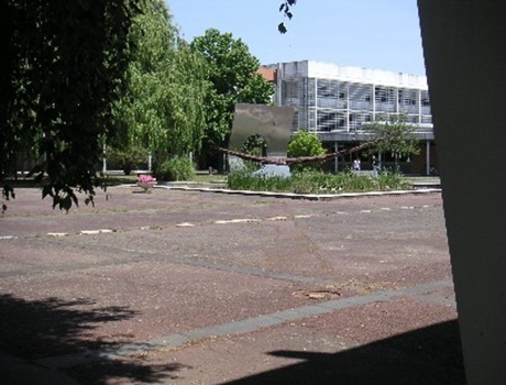 国立民用航空学校