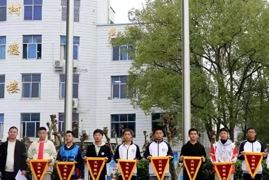 江安县职业技术学校2022年学费、收费多少