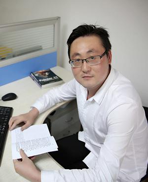 宋忆灵