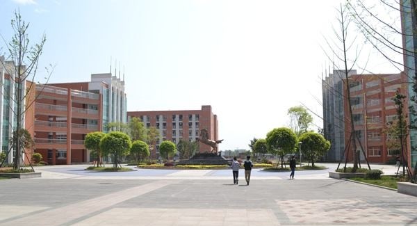 四川江油工业学校网站