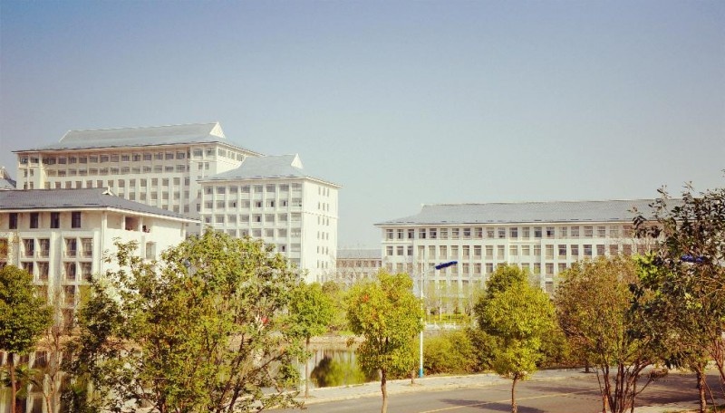 信阳职业技术学院