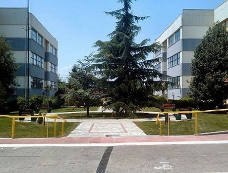 中马其顿技术教育学院