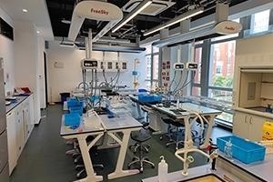 华二紫竹学院生化实验室