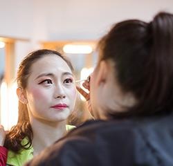 想提升纹绣技能