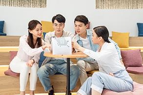 小组讨论
