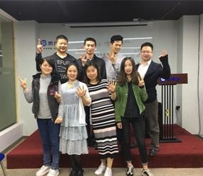 武汉思训家演讲口才师生合影