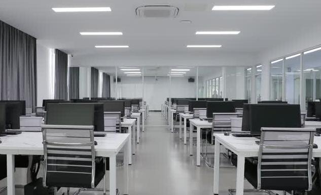 贵州工商职业学院中专