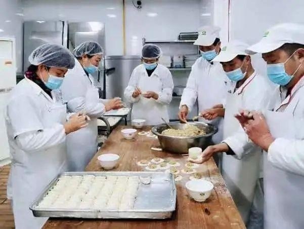 包饺子.jpg