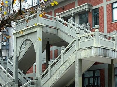 上海应用技术大学国际教育中心学士桥（日本）