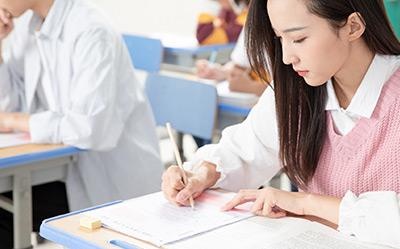 每天09：00-15：20上课时间