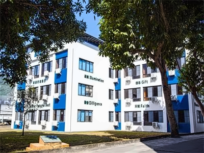 雷纳森英豪国际学院校园环境