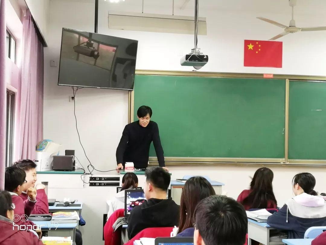 特色班会.jpg