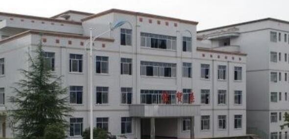 重庆工商学校