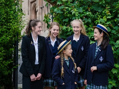 英国阿德科特女子中学