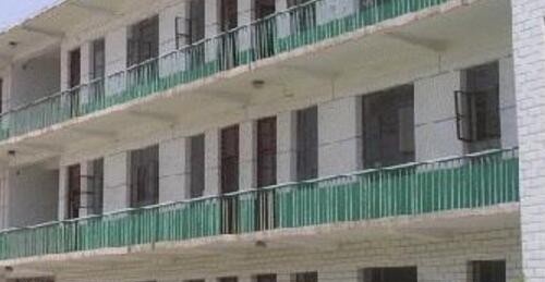 新乡卫生学校2021年报名条件、招生对象