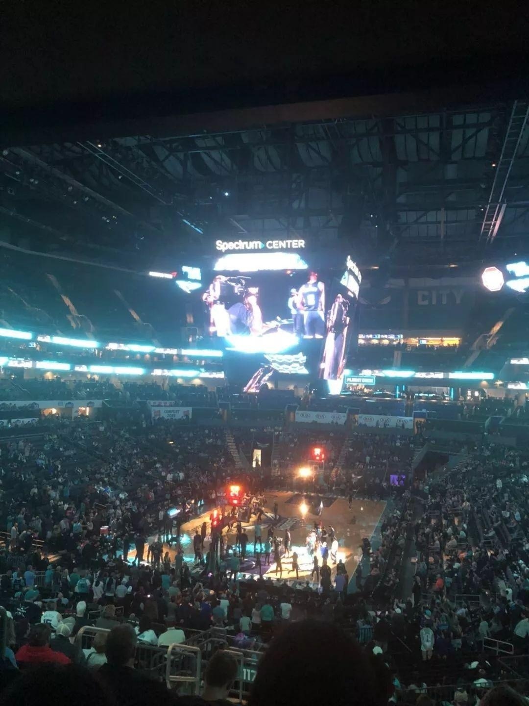 NBA比赛现场.jpg