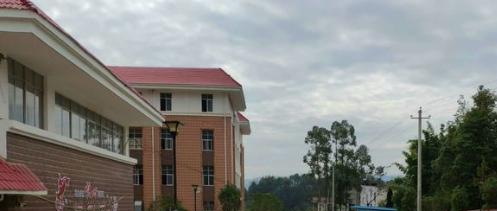 上犹中等专业学校