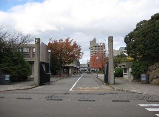 金泽工业大学