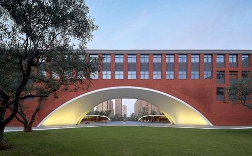 北京外国语大学附属杭州橄榄树学校