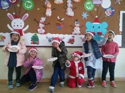 看中加枫华国际学校小精灵们如何用幸福甜味儿迎新年!