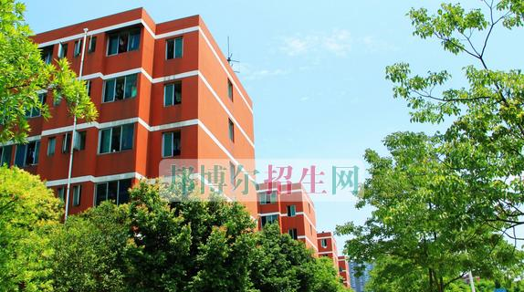 四川托普计算机职业学校