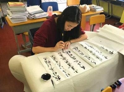 上外立泰A-Level国际高中冬季班迎来新同学加入：Chinese Calligraphy club 